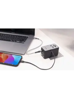 Adapter Verbatim CNT-02 GaN III #32127 Charge'n'Travel 85W, 3xUSB-C/1xUSB-A/uvlačivi USB-C kabel (EN/UK/US)