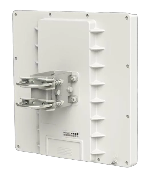 MikroTik QRT-5 visokoenergetska 5GHz 23dBi antena